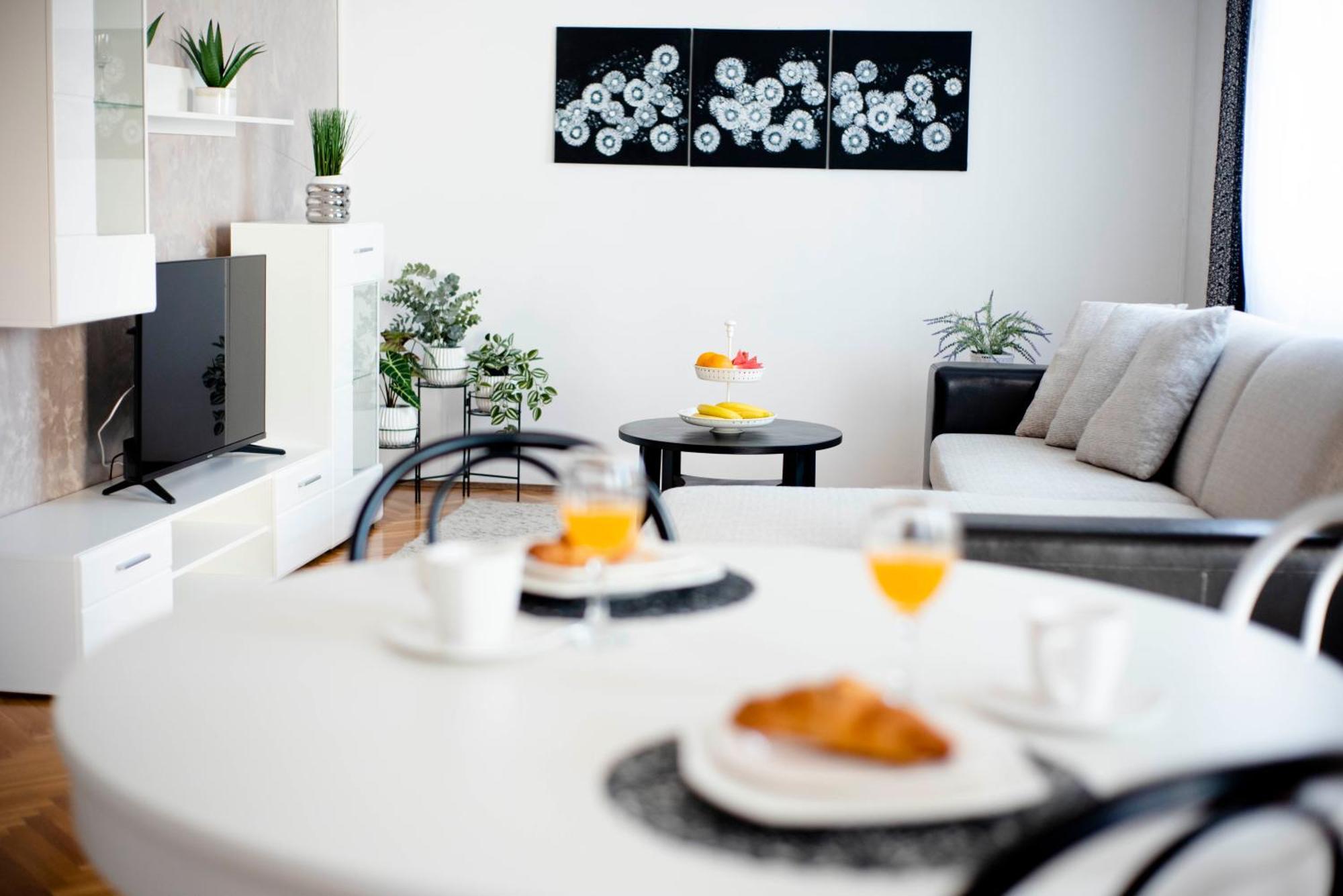 Apartman Karla Sinj Luaran gambar